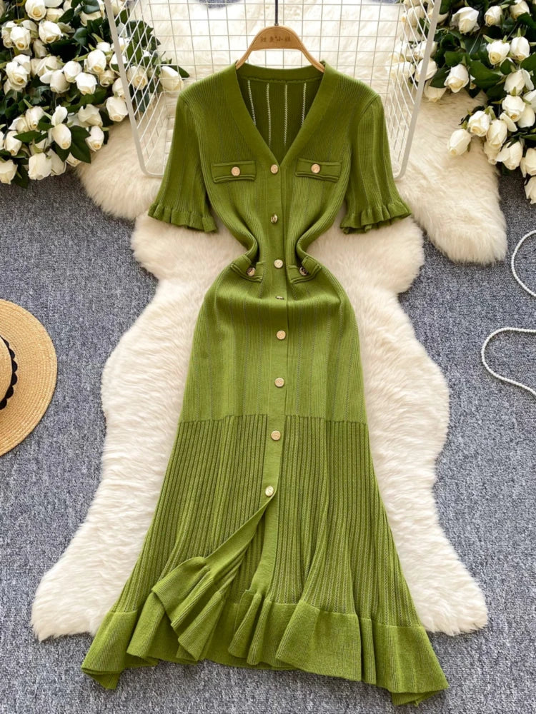 V-neck Green Buttoned Knitted Midi Dress